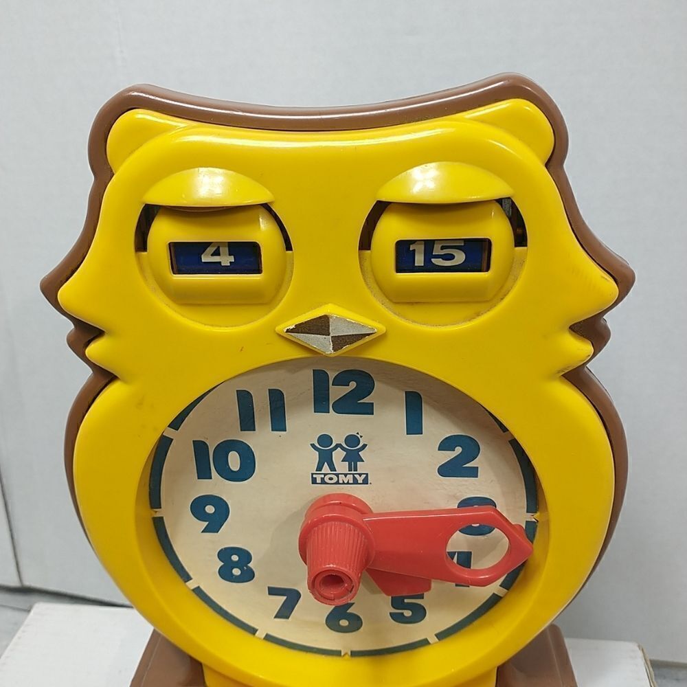 Vintage 1975 TOMY Answer Clock Owl Analog Time Learning Homeschool Toy All Works